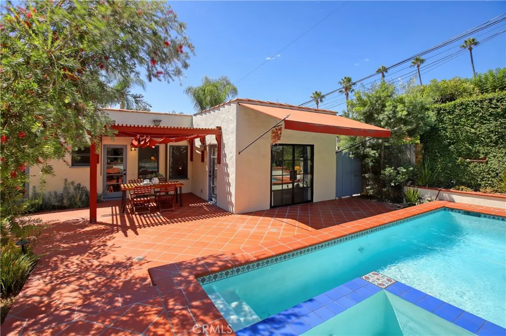 725 Pleasant View Terrace Glendale, CA 91202