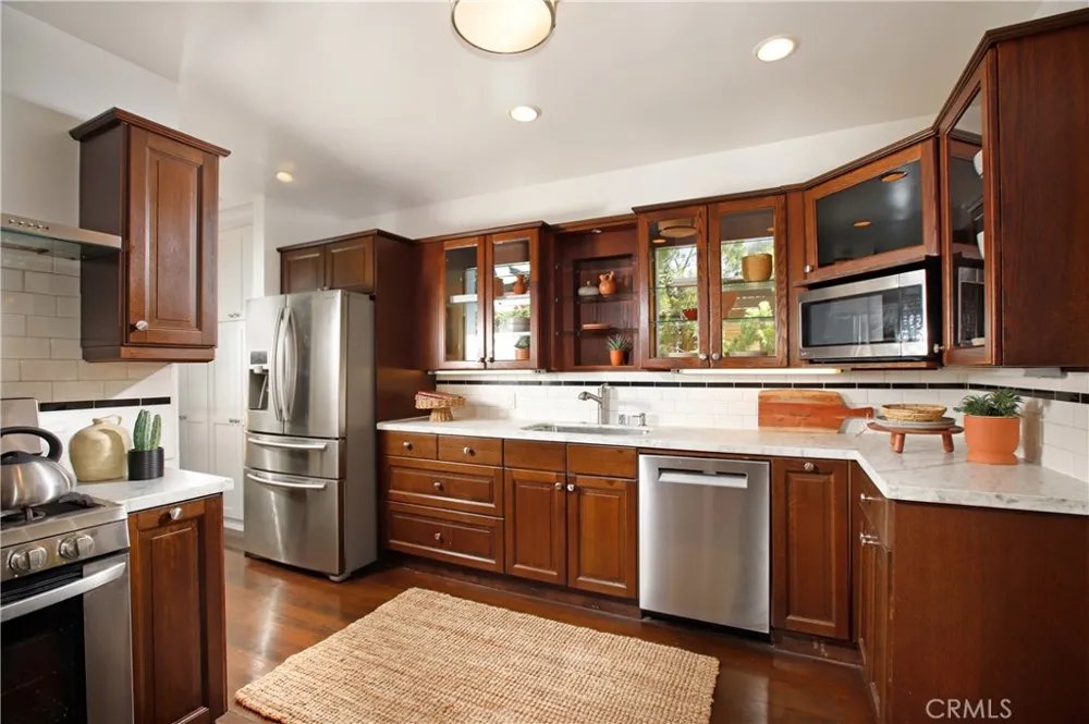 725 Pleasant View Terrace Glendale, CA 91202