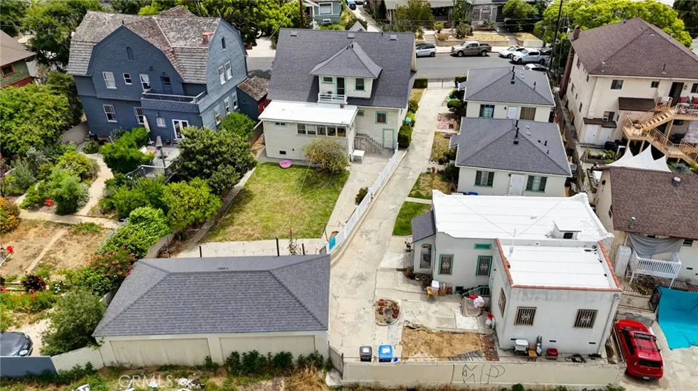 723 E Kensington Los Angeles, CA 90026