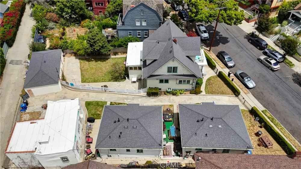 723 E Kensington Los Angeles, CA 90026