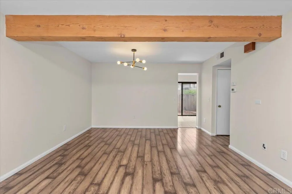6860 Caminito Montanoso #8 San Diego, CA 92119
