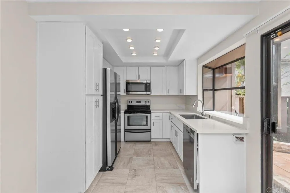 6860 Caminito Montanoso #8 San Diego, CA 92119