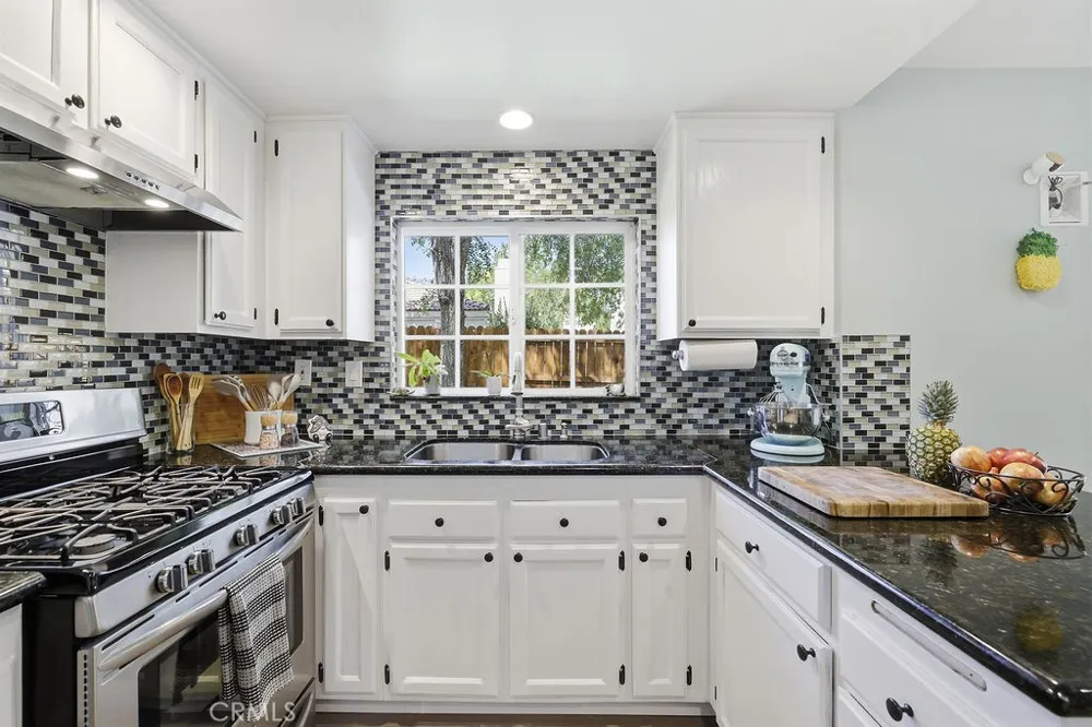 40149 La Cota Drive Palmdale, CA 93550