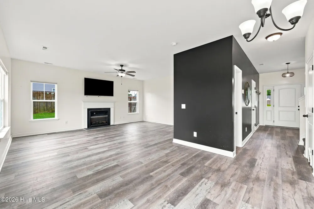 704 Ingram Court Jacksonville, NC 28540