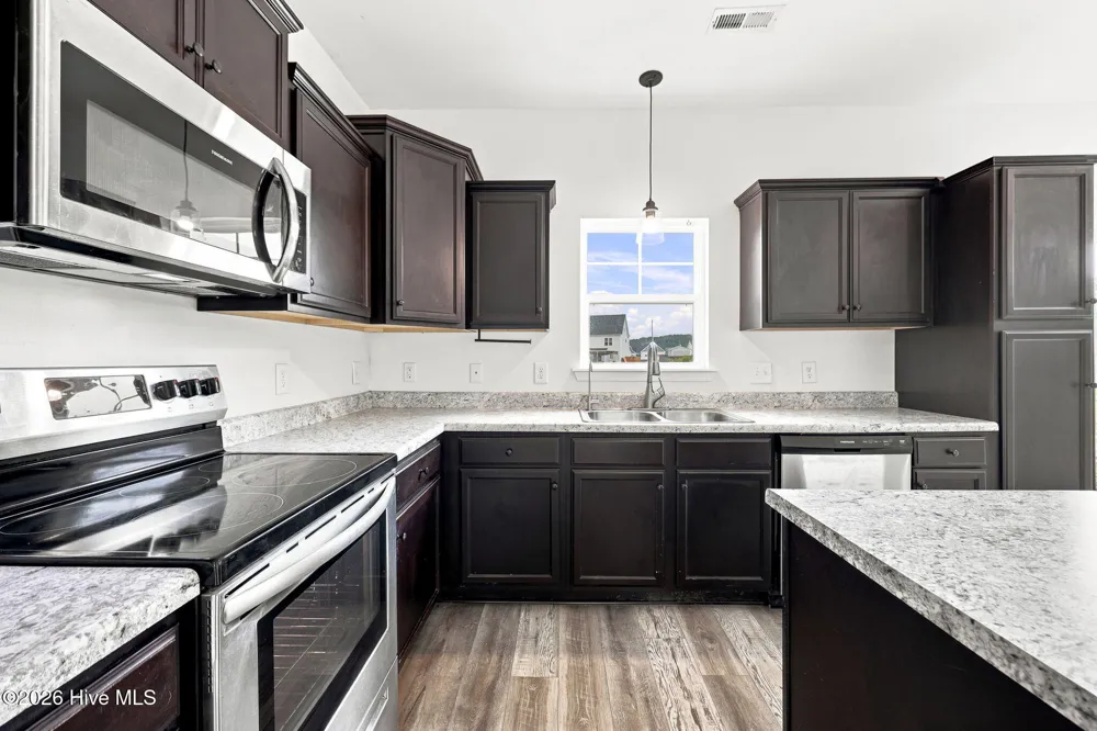 704 Ingram Court Jacksonville, NC 28540