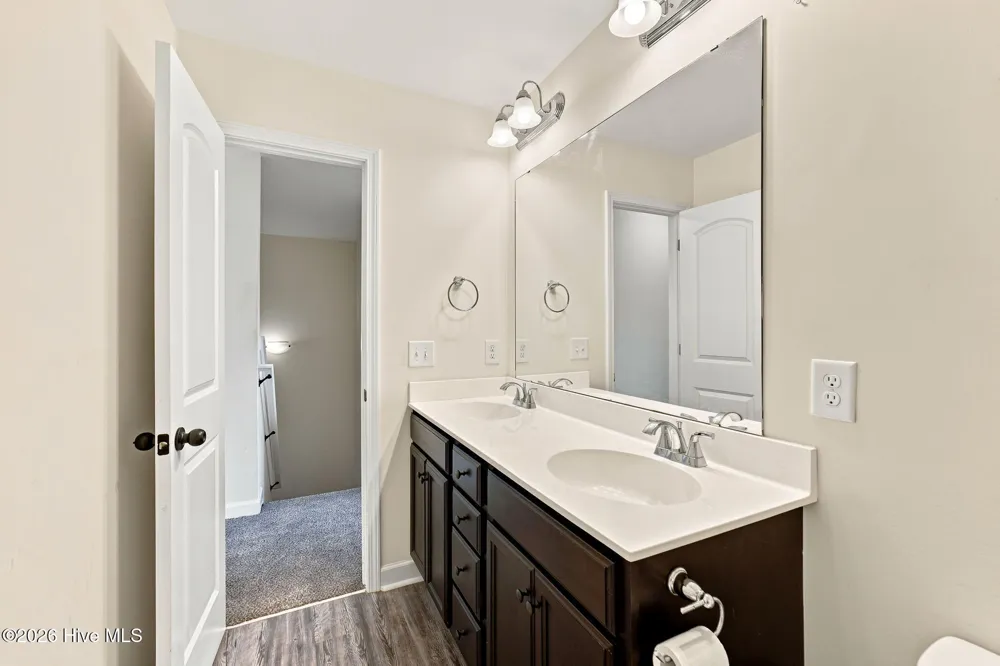 704 Ingram Court Jacksonville, NC 28540