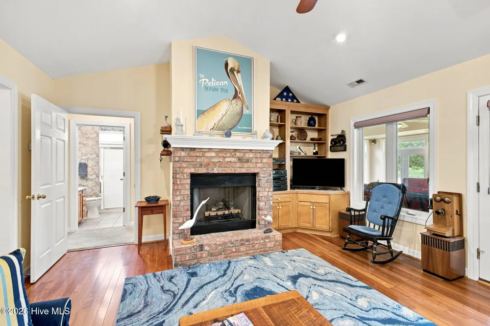 107 Silver Lake Court Swansboro, NC 28584