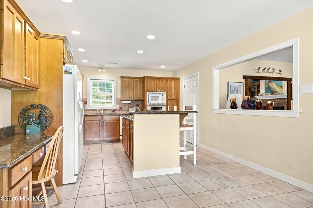 107 Silver Lake Court Swansboro, NC 28584