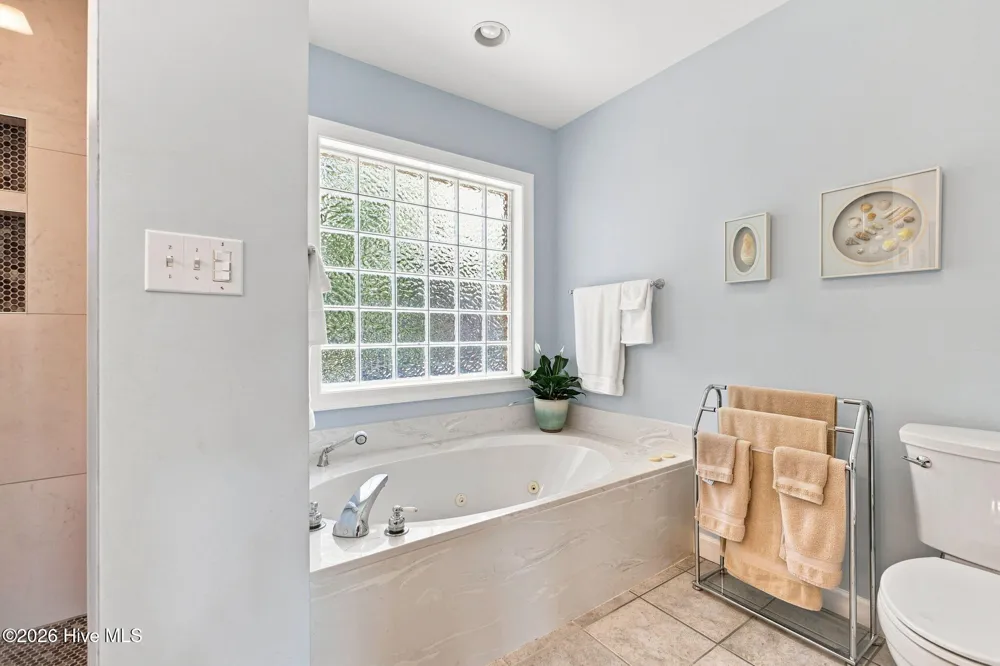 107 Silver Lake Court Swansboro, NC 28584