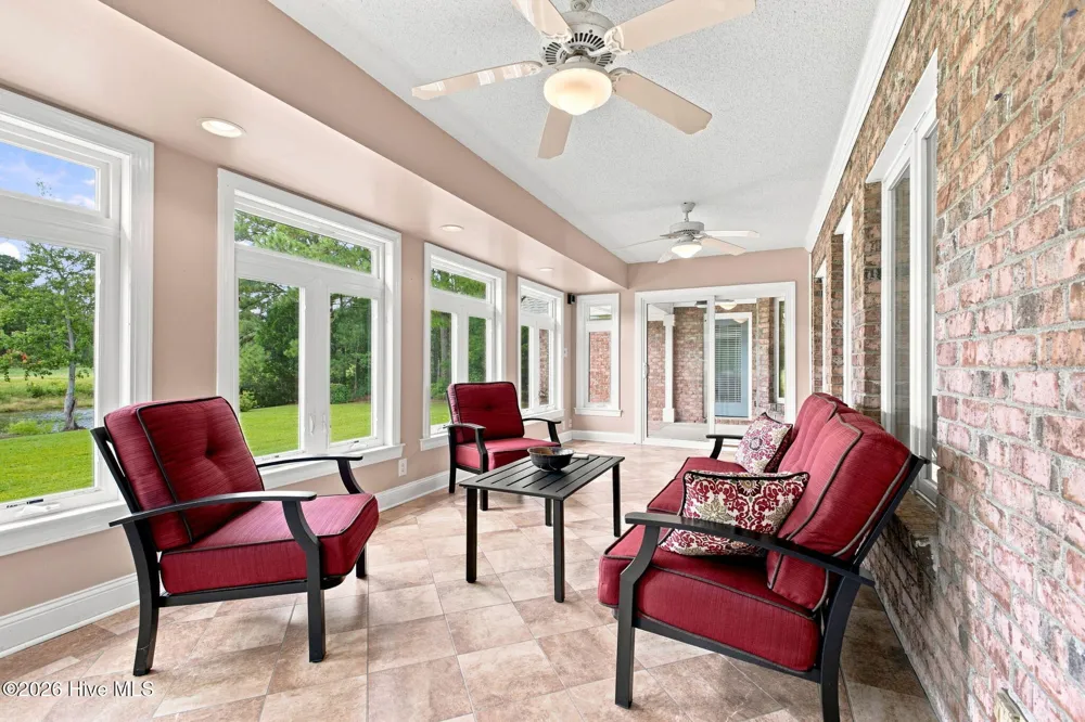 107 Silver Lake Court Swansboro, NC 28584