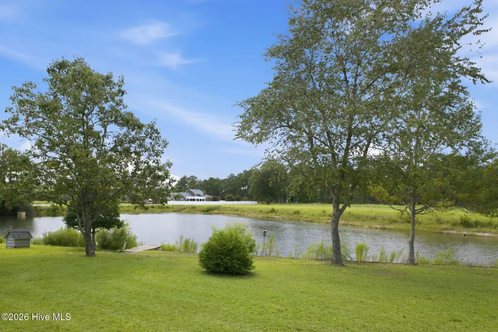 107 Silver Lake Court Swansboro, NC 28584