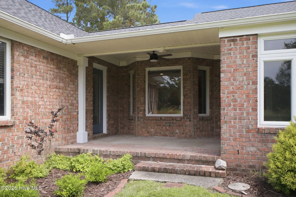 107 Silver Lake Court Swansboro, NC 28584