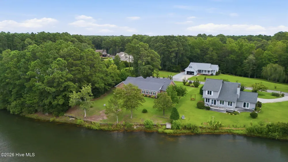 107 Silver Lake Court Swansboro, NC 28584