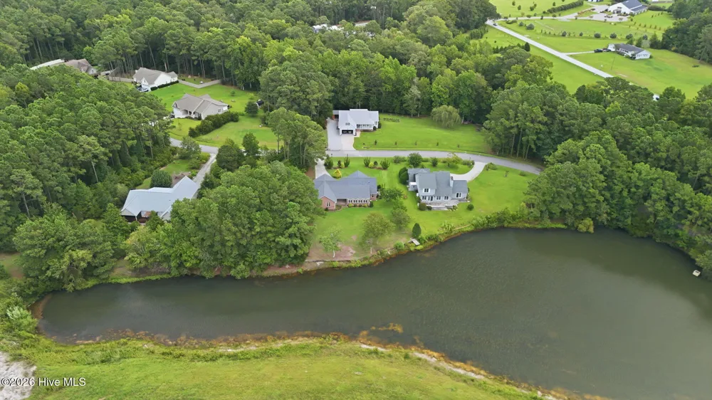 107 Silver Lake Court Swansboro, NC 28584