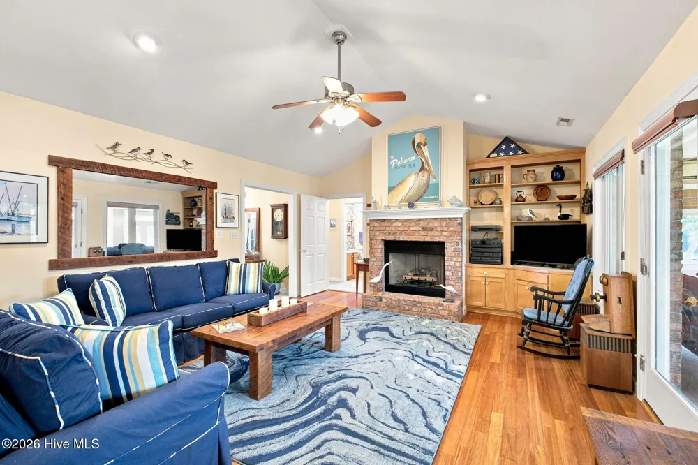 107 Silver Lake Court Swansboro, NC 28584