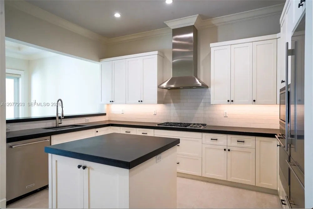 530 Valencia Ave #3 Coral Gables, FL 33134