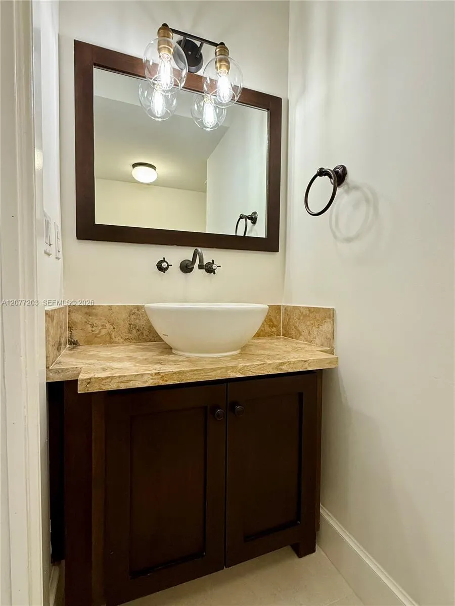 530 Valencia Ave #3 Coral Gables, FL 33134