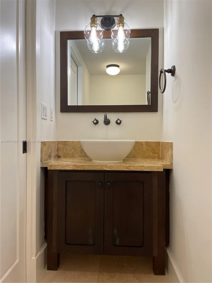 530 Valencia Ave #3 Coral Gables, FL 33134