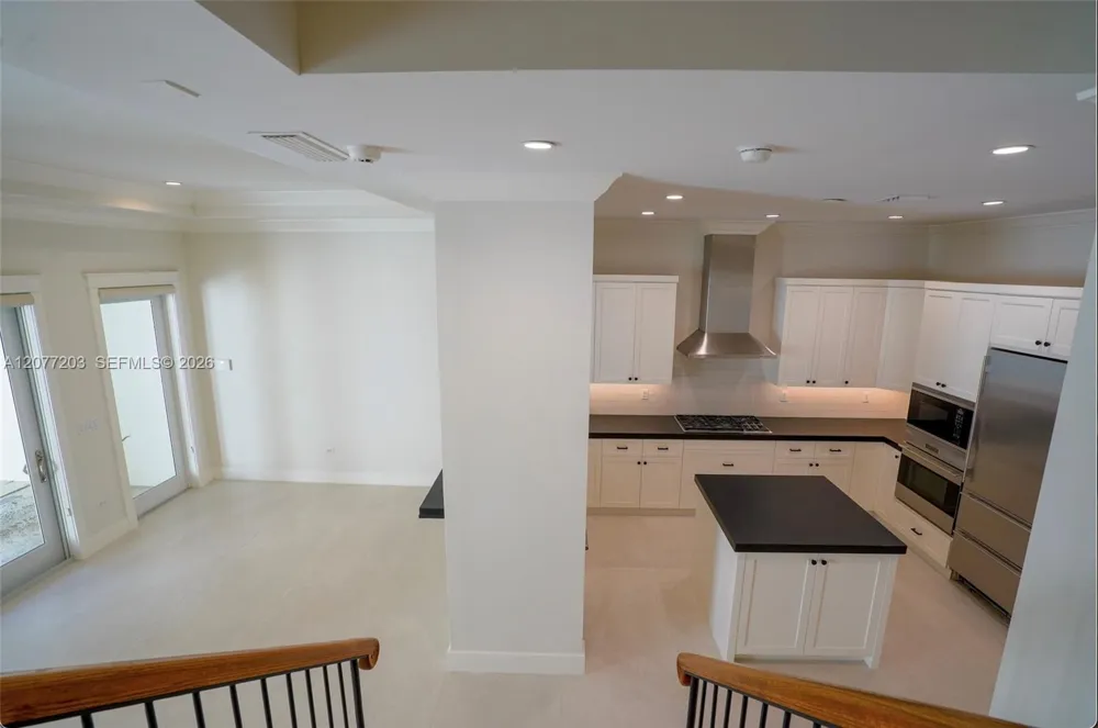 530 Valencia Ave #3 Coral Gables, FL 33134