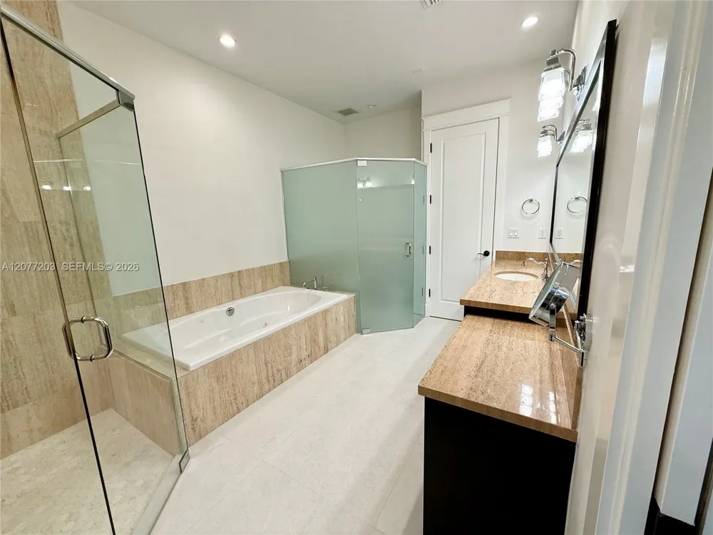 530 Valencia Ave #3 Coral Gables, FL 33134