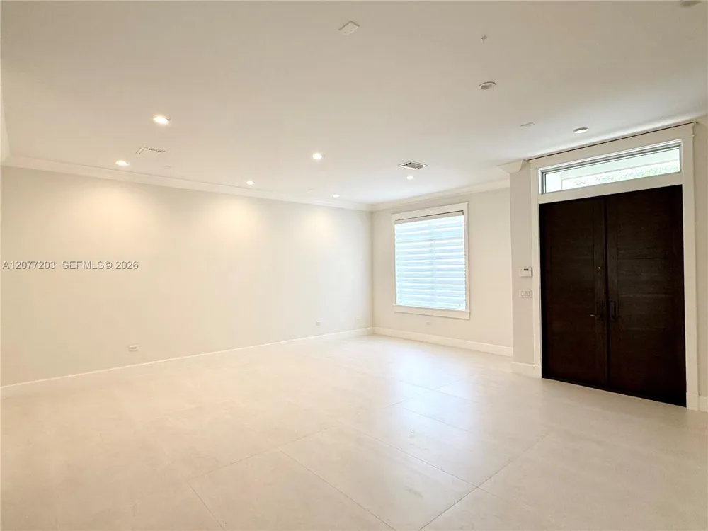 530 Valencia Ave #3 Coral Gables, FL 33134