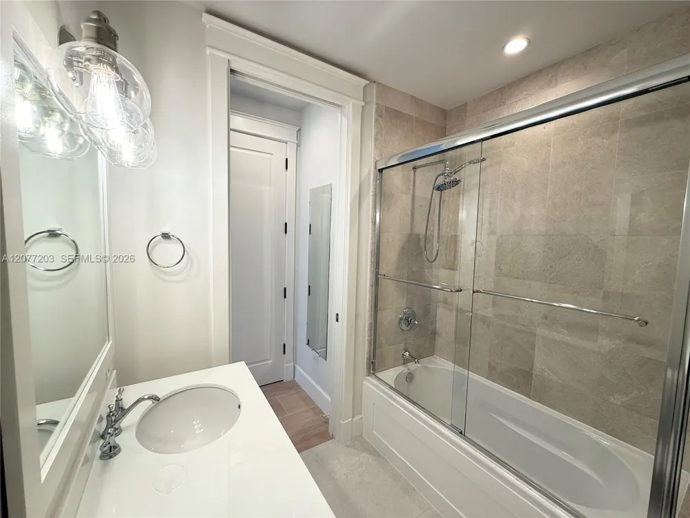 530 Valencia Ave #3 Coral Gables, FL 33134