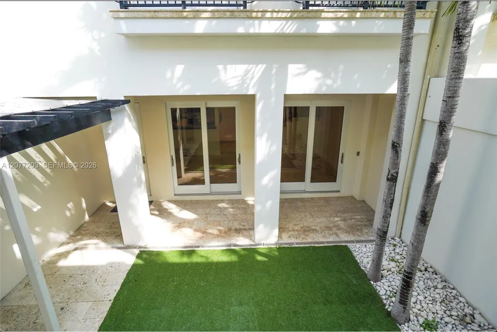 530 Valencia Ave #3 Coral Gables, FL 33134