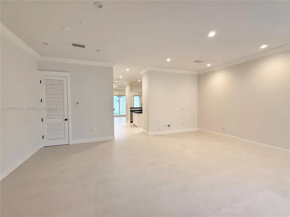 530 Valencia Ave #3 Coral Gables, FL 33134