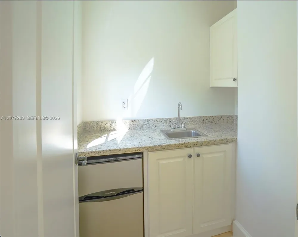 530 Valencia Ave #3 Coral Gables, FL 33134