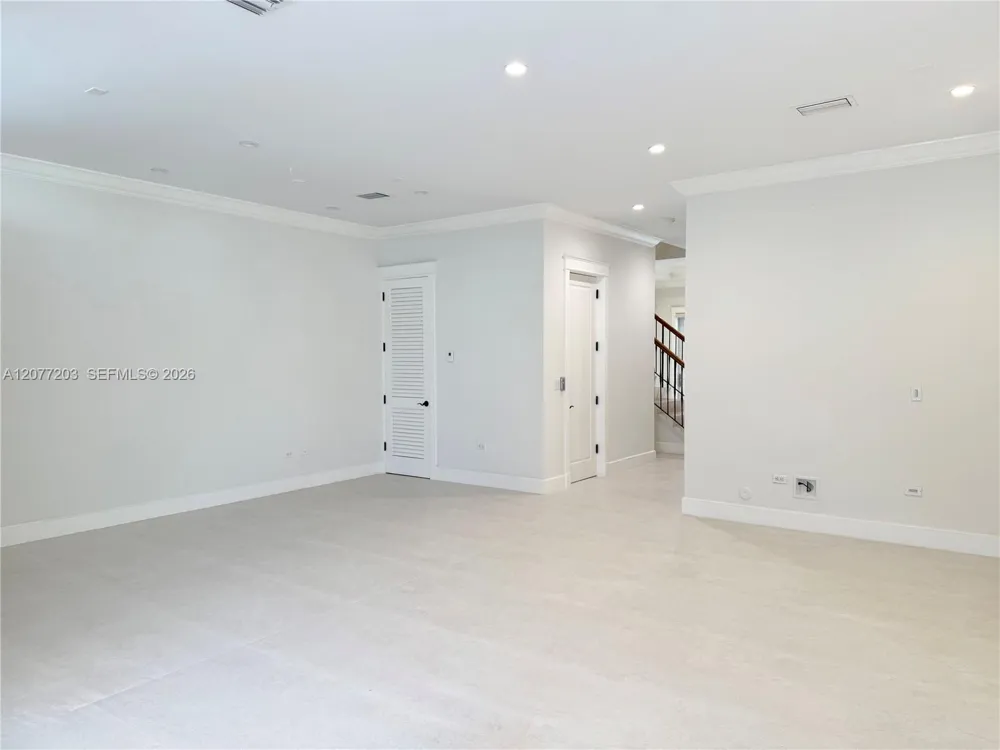 530 Valencia Ave #3 Coral Gables, FL 33134