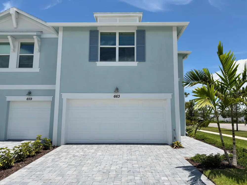 663 Salisbury Circle Fort Pierce, FL 34982