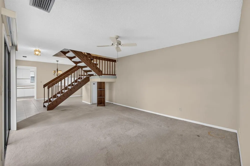350 PRESTWICK CIRCLE #2 Palm Beach Gardens, FL 33418