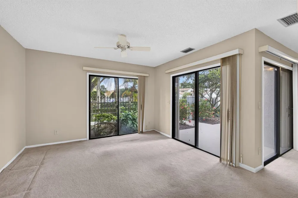 350 PRESTWICK CIRCLE #2 Palm Beach Gardens, FL 33418