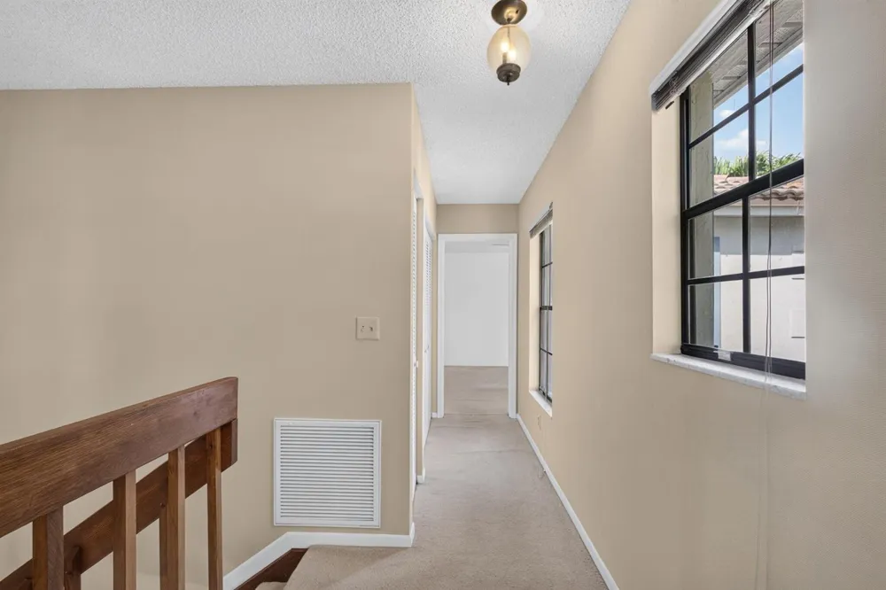 350 PRESTWICK CIRCLE #2 Palm Beach Gardens, FL 33418