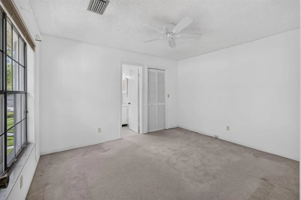 350 PRESTWICK CIRCLE #2 Palm Beach Gardens, FL 33418
