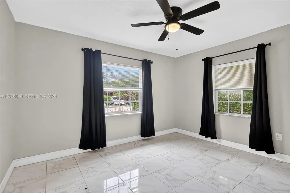 40 NW 68th St Miami, FL 33150