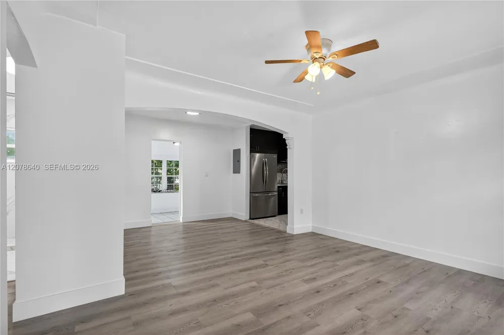 40 NW 68th St Miami, FL 33150