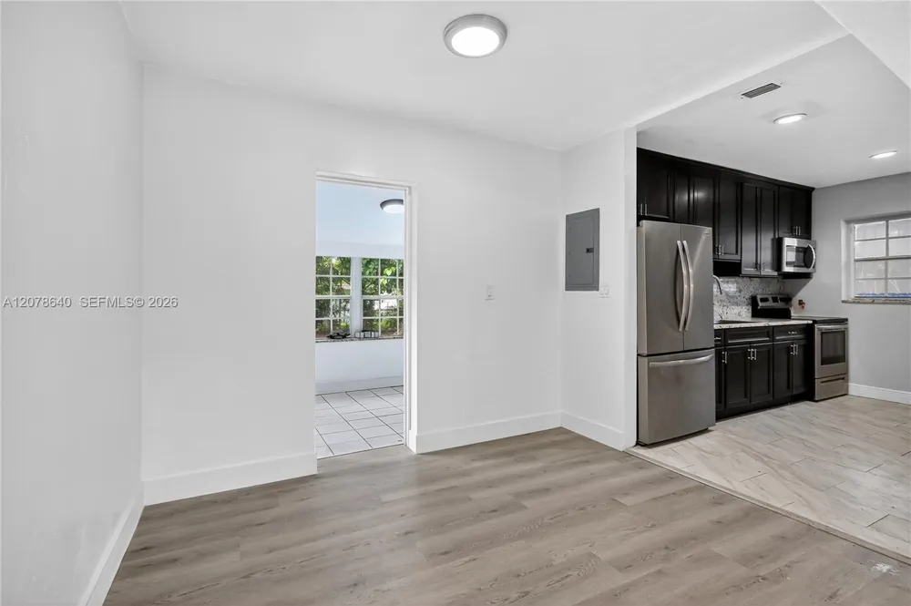40 NW 68th St Miami, FL 33150