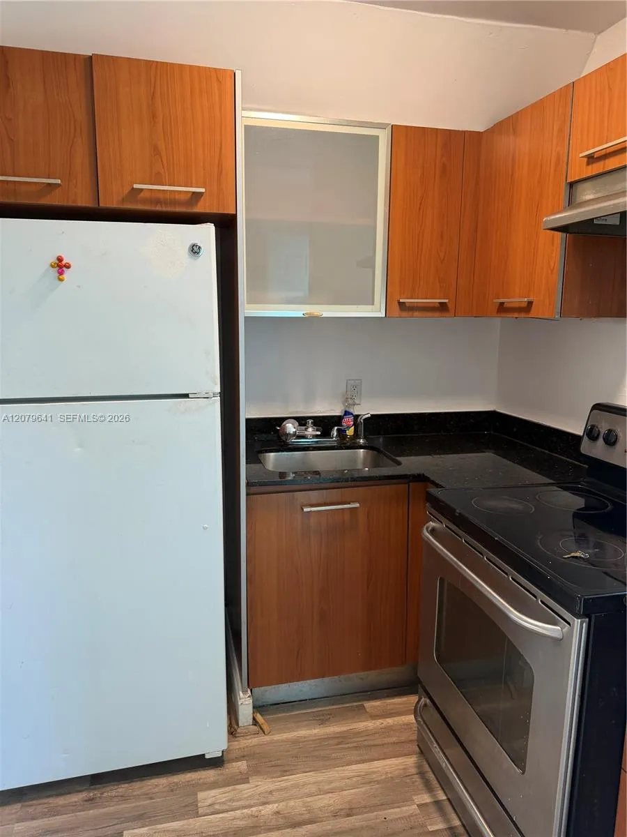 421 NE 68th St #8 Miami, FL 33138
