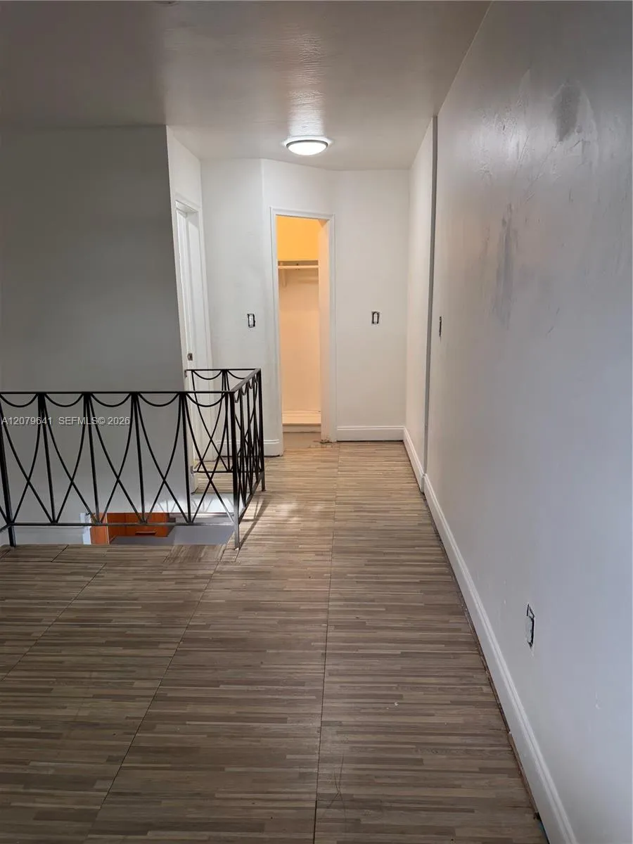 421 NE 68th St #8 Miami, FL 33138