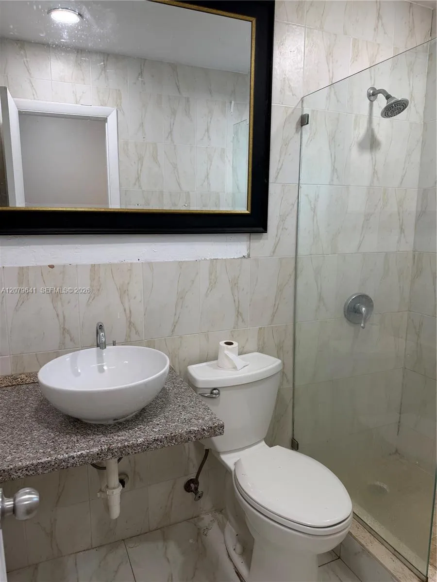421 NE 68th St #8 Miami, FL 33138