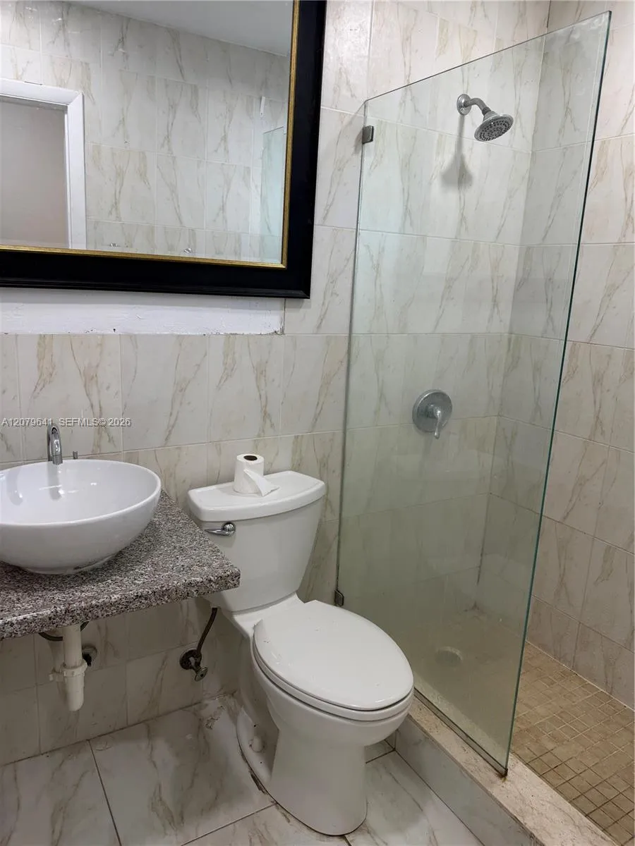 421 NE 68th St #8 Miami, FL 33138