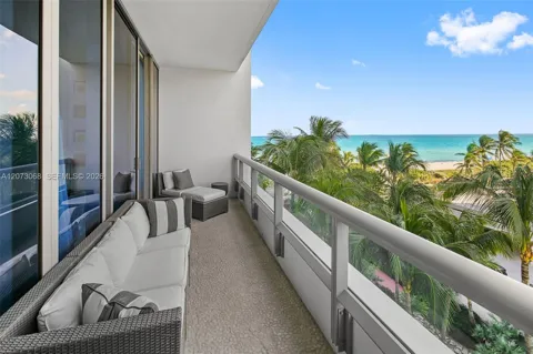 6799 Collins Ave #407