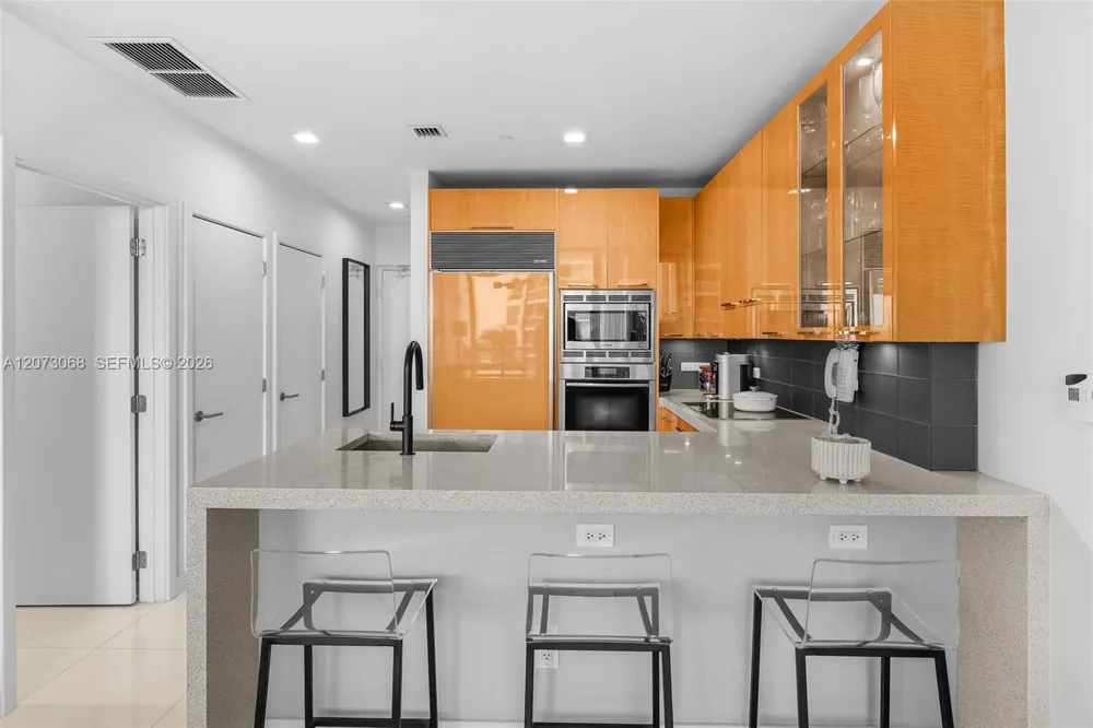 6799 Collins Ave #407 Miami Beach, FL 33141