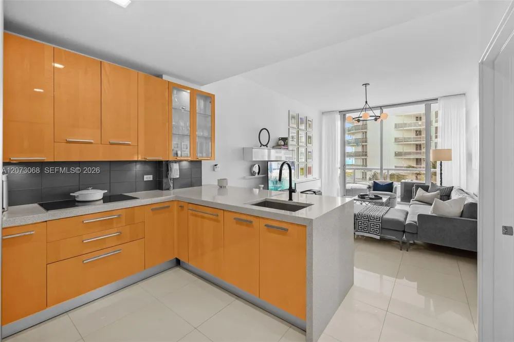 6799 Collins Ave #407 Miami Beach, FL 33141
