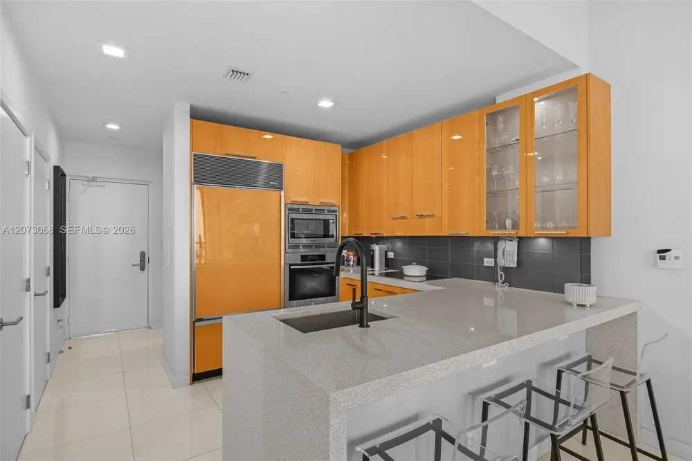 6799 Collins Ave #407 Miami Beach, FL 33141