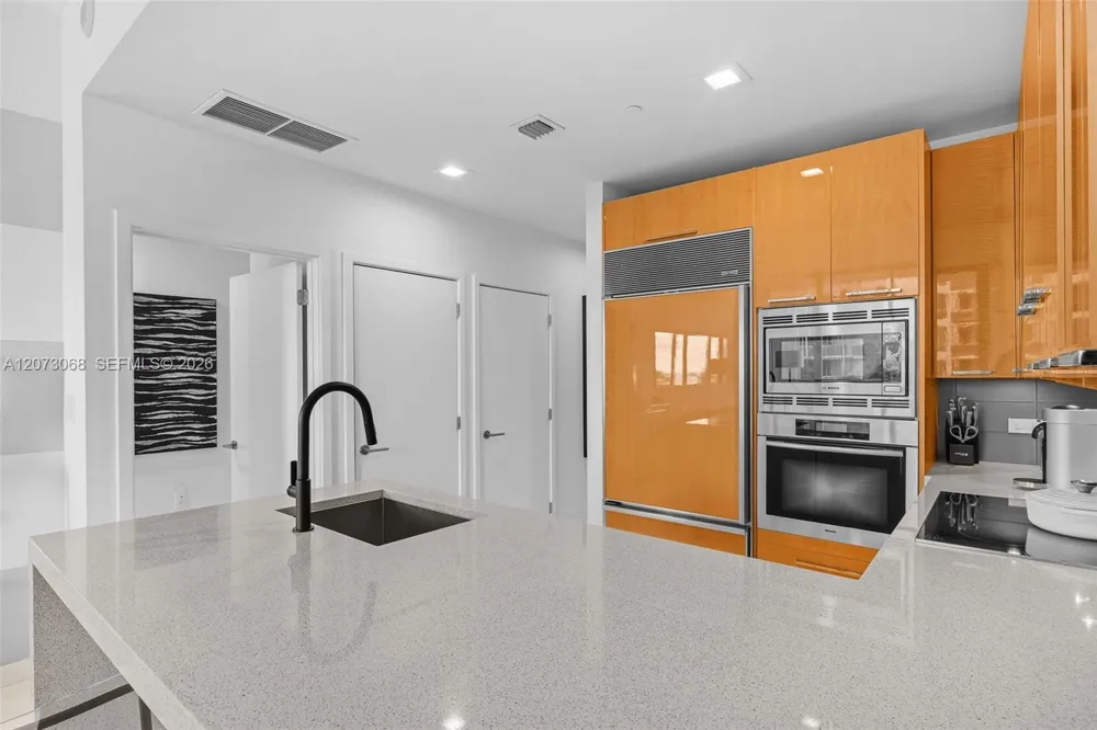6799 Collins Ave #407 Miami Beach, FL 33141