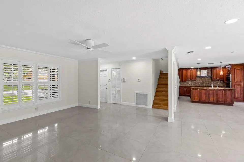 4610 Pine Tree Drive Delray Beach, FL 33445