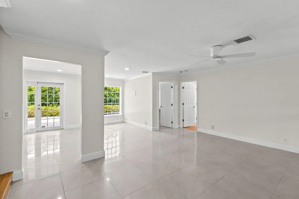 4610 Pine Tree Drive Delray Beach, FL 33445