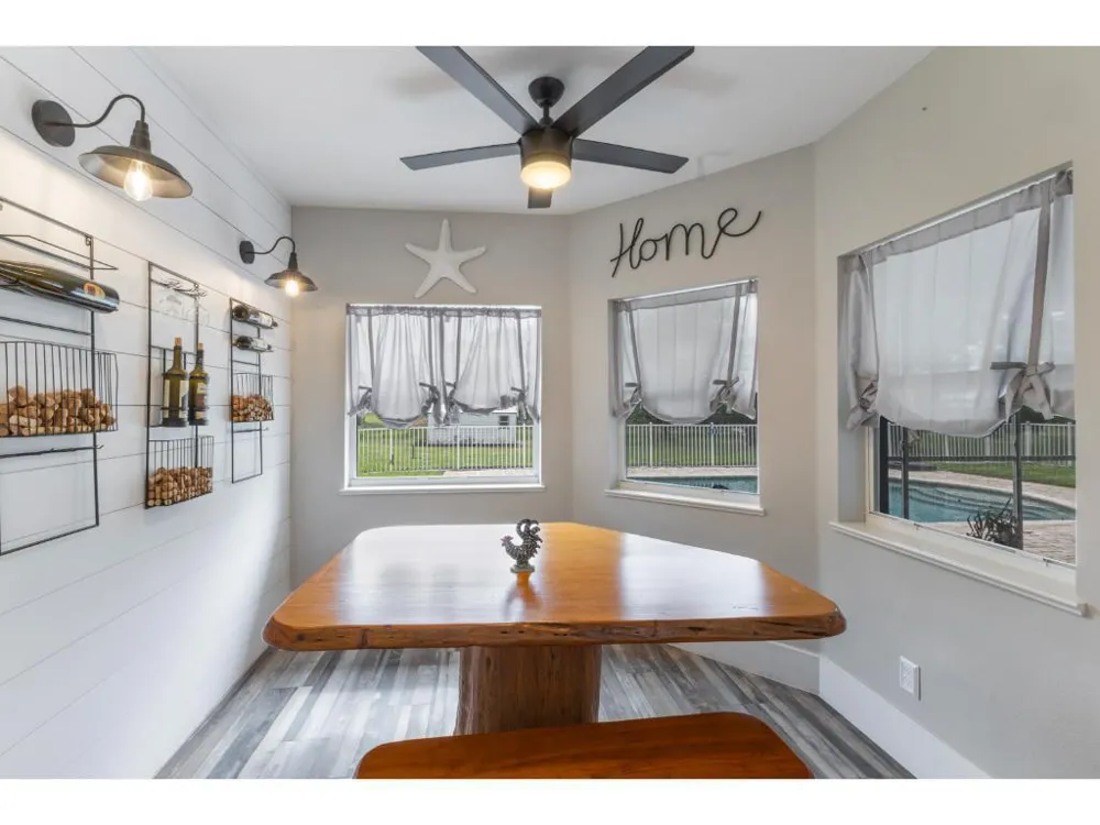 10611 Pine Needle Drive Fort Pierce, FL 34945